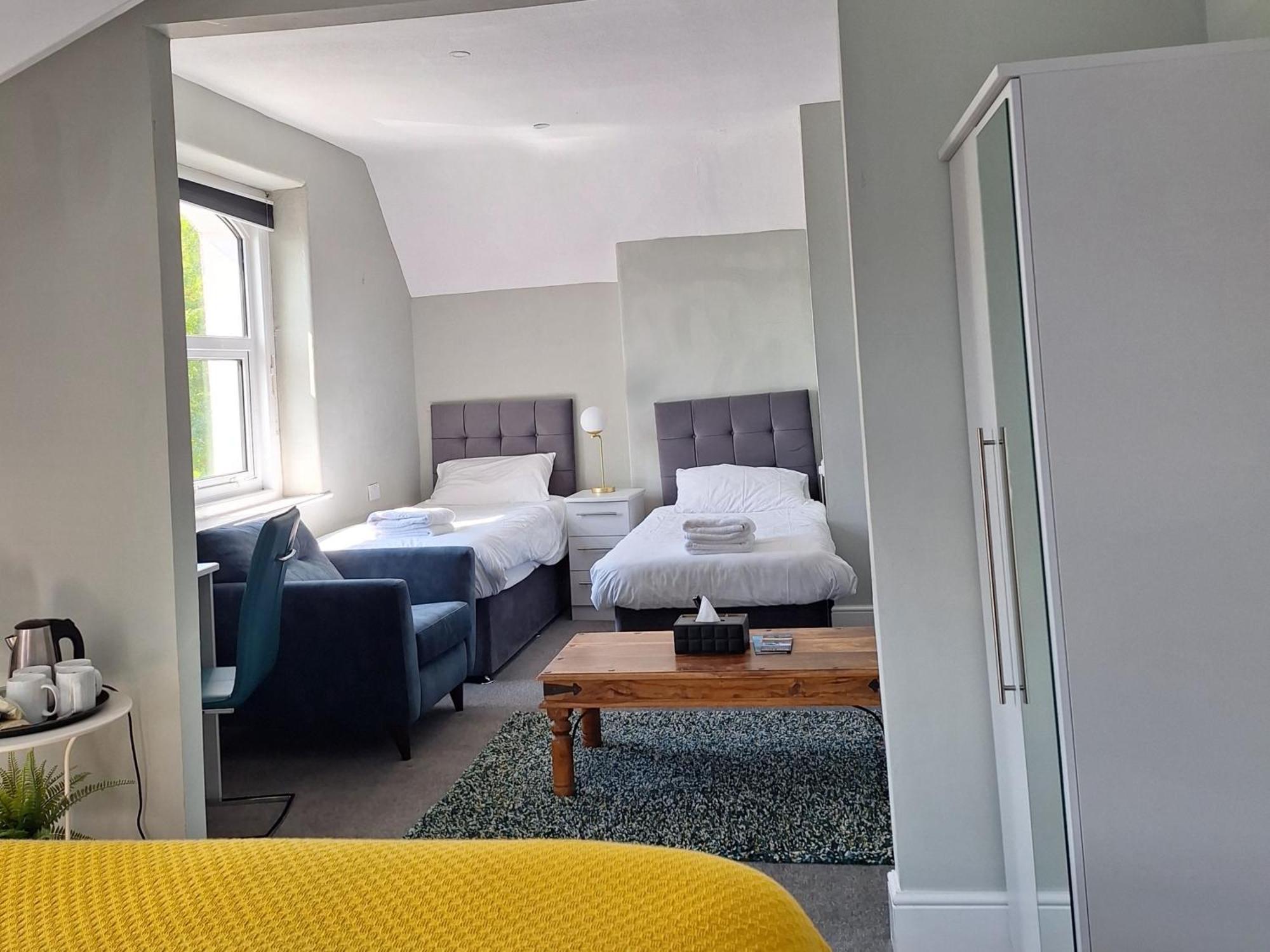No 27 Chapel Street Guest House ลันดิดโน ภายนอก รูปภาพ